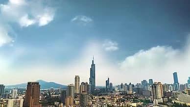 南京城市地标高楼大厦云层流动延时视频的预览图